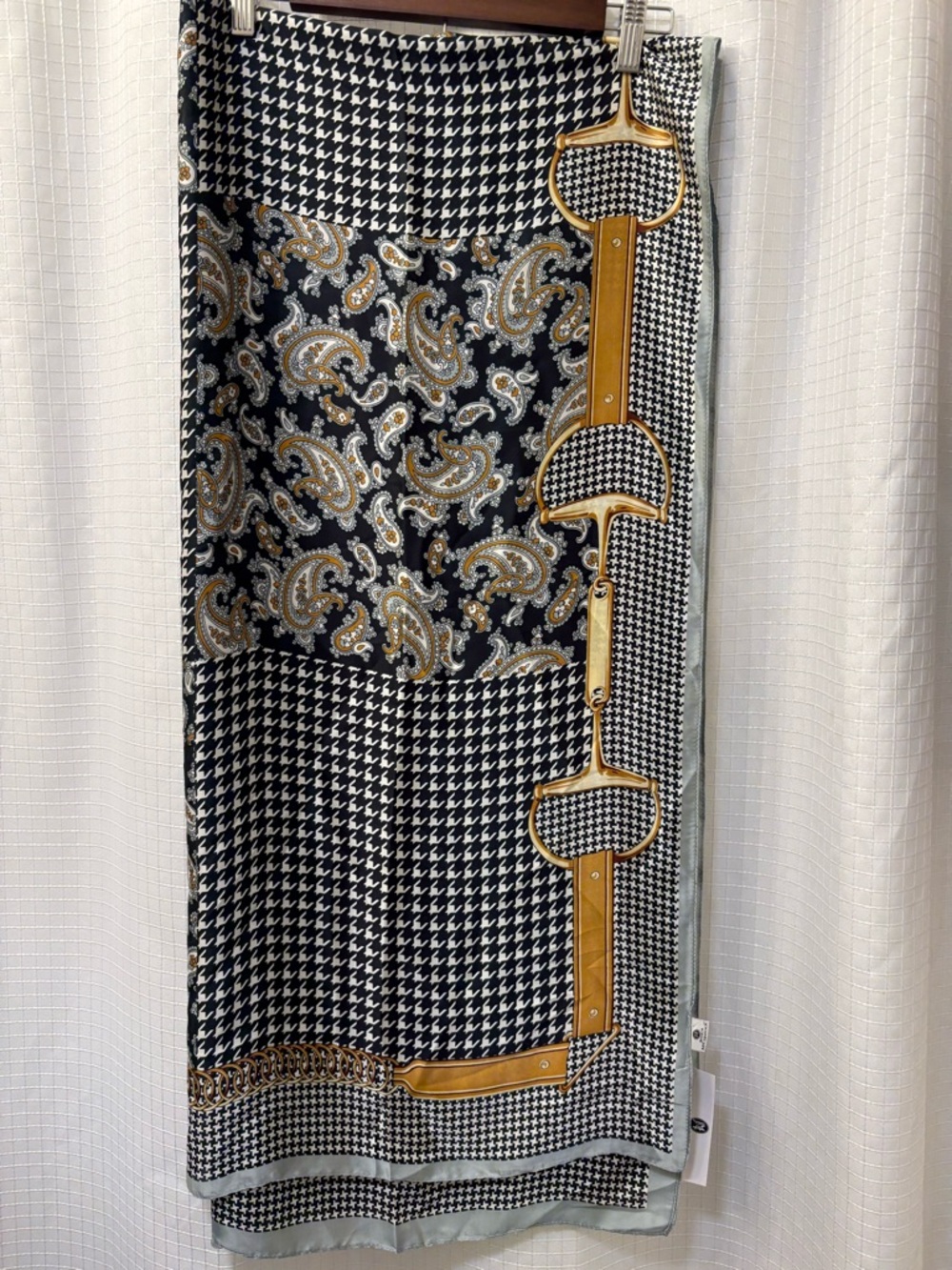 Jessica McClintock Black & White Houndstooth Scarf with Gold Saddle Motif